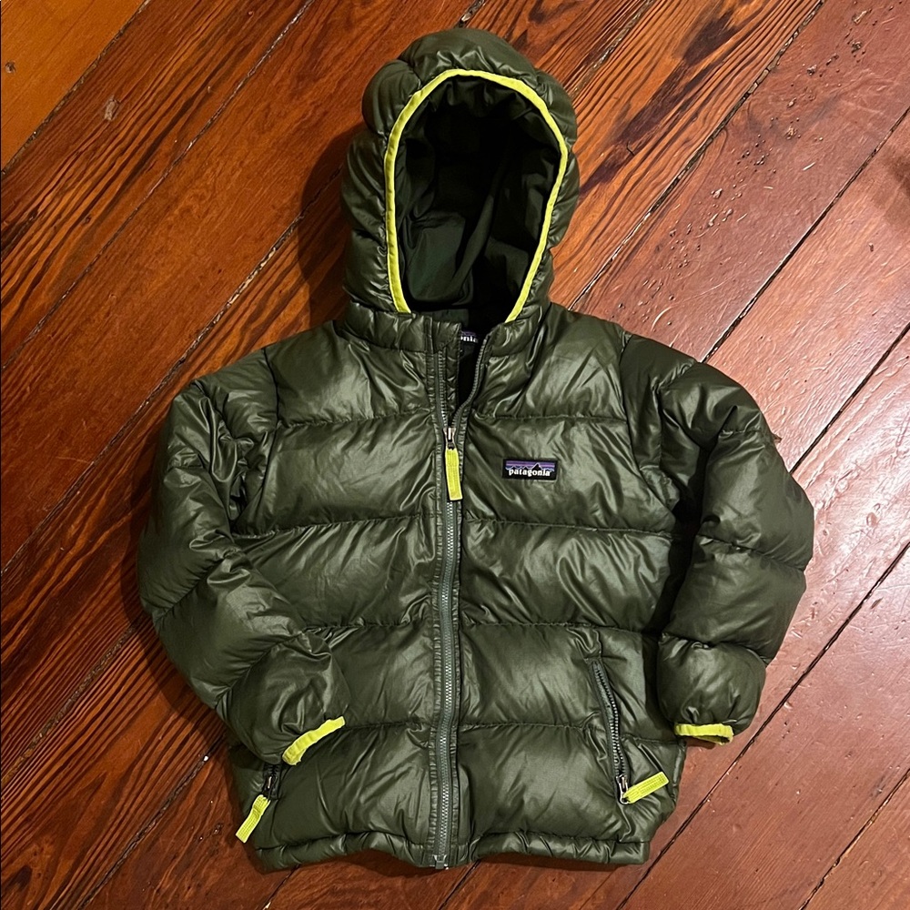Patagonia puffer jacket 5T